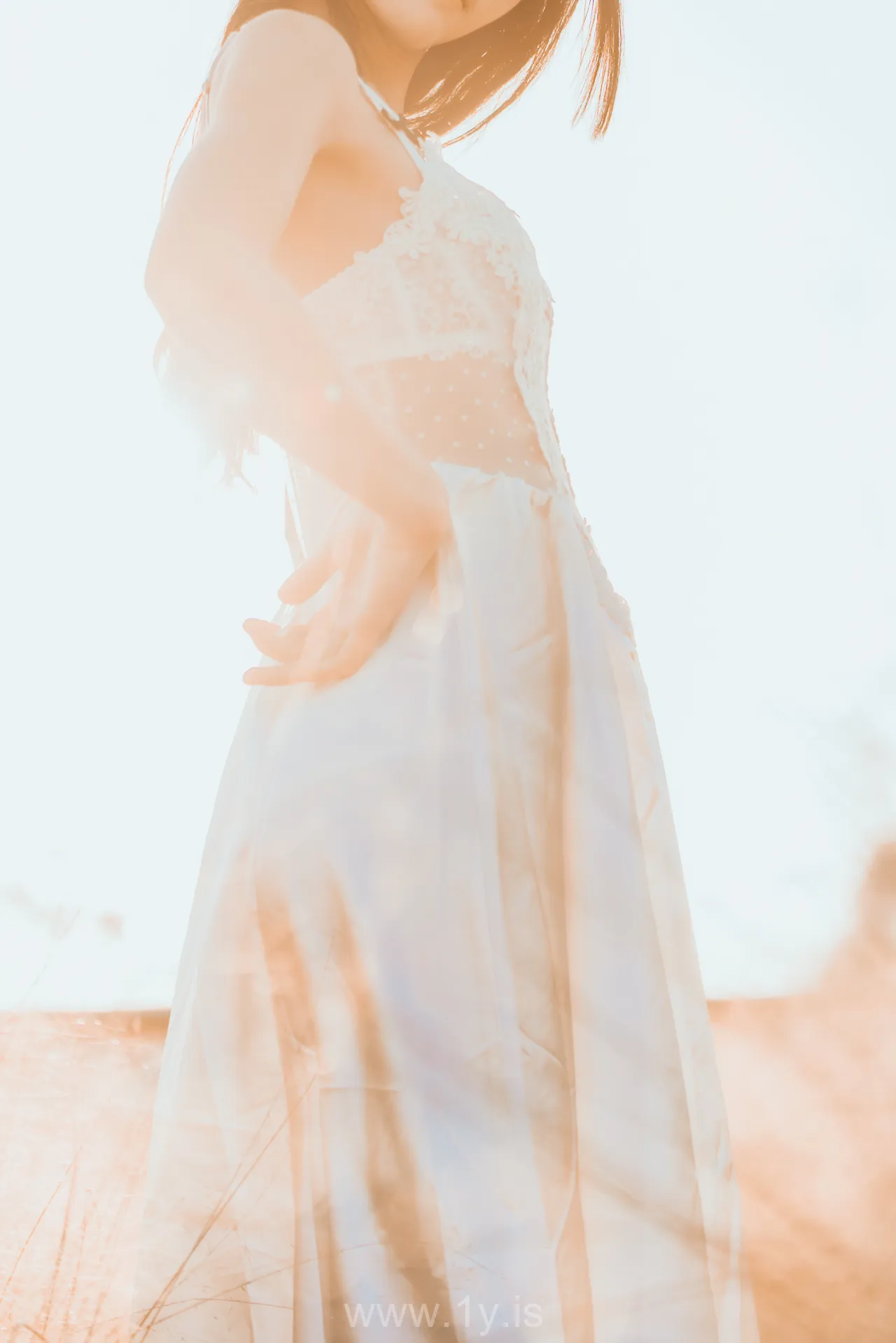 桜桃喵 NO.15 冬眠 白裙下